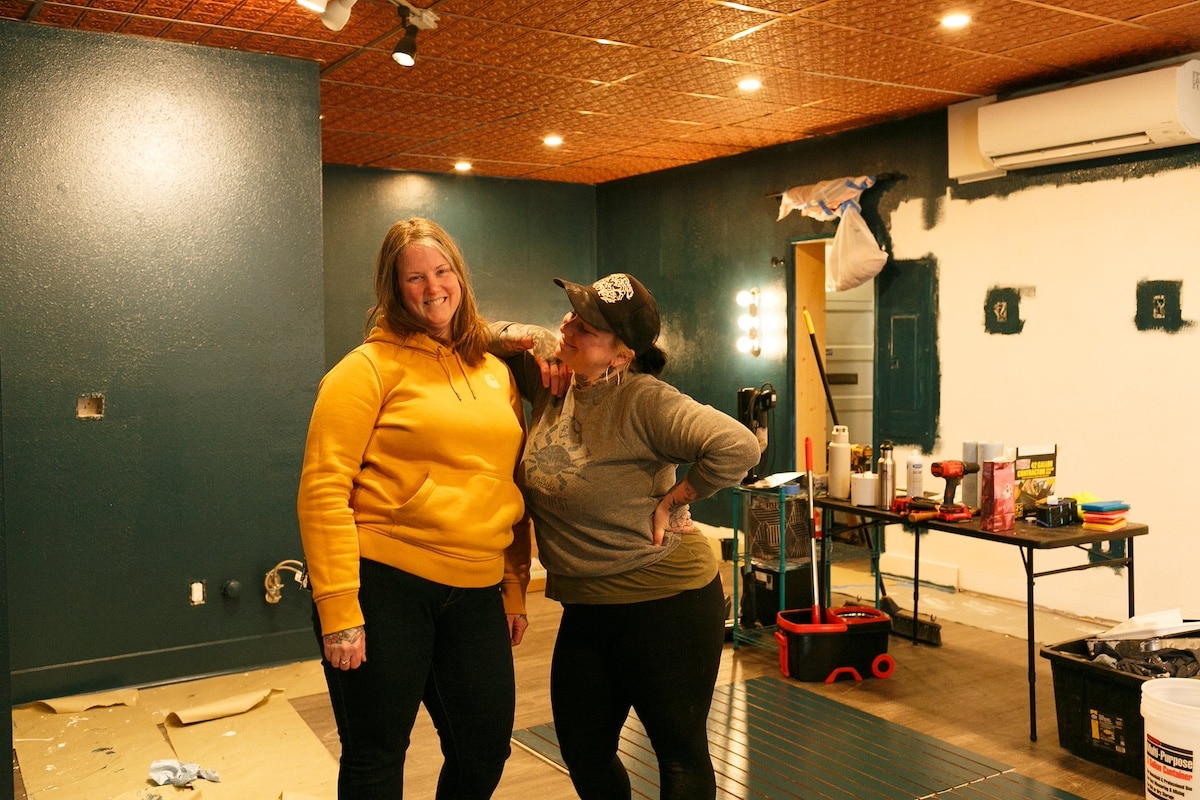 Emily Mayberry and Shannon Smallwood