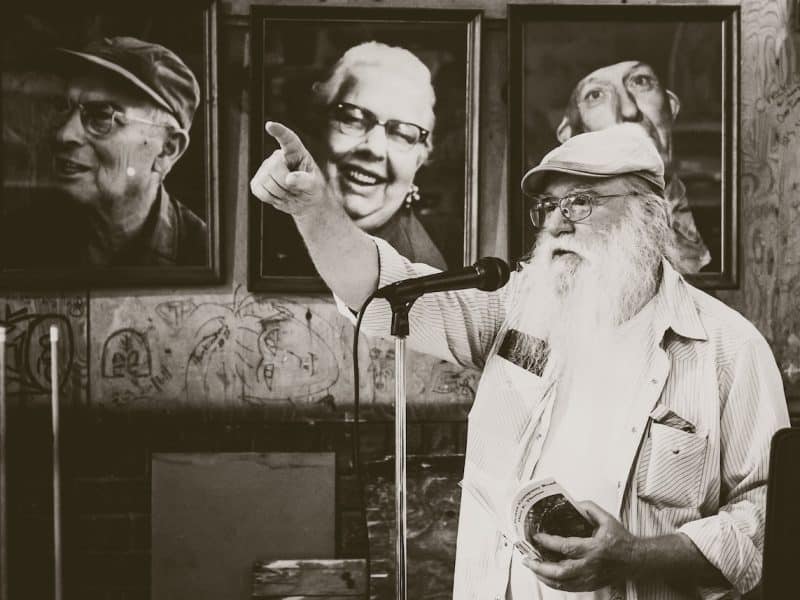 Dave Thomas, "The Walking Poet"